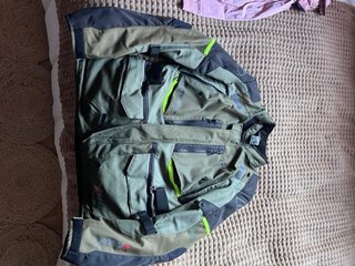 Chaqueta y pantalón Alpinestars Andes V3 talla L