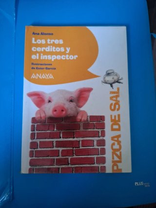 Los tres cerditos y el inspector