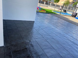 Soleras de hormigón gris