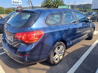 Opel Astra 2012
