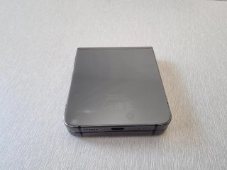 Samsung Galaxy Z Flip5 Negro