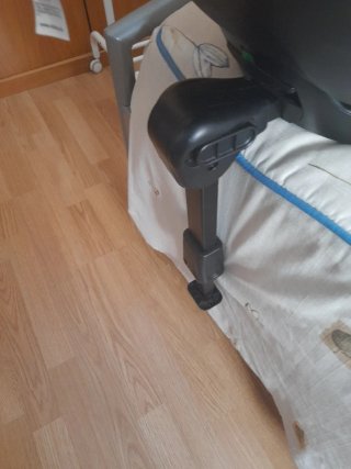 Silla coche bebé gris