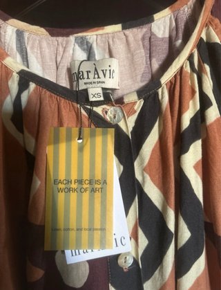 Vestido Maravic con etiquetas
