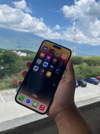 iPhone 14 Pro Max Dorado