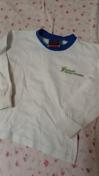 Lote Uniforme Infantil Teresianas. Tallas 2, 3 y 4