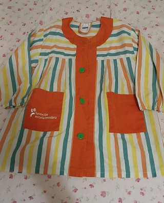 Lote Uniforme Infantil Teresianas. Tallas 2, 3 y 4