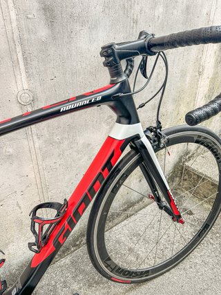 Bicicleta de carretera Giant carbono