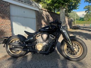 Benda Napoleon 500 Negra y Dorada