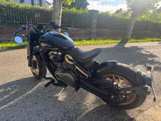 Benda Napoleon 500 Negra y Dorada