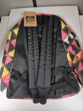 Mochila REEF con estampado geométrico