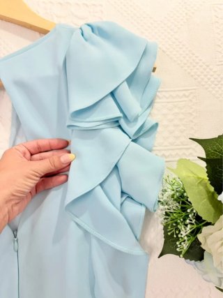 Mono Azul con Volantes