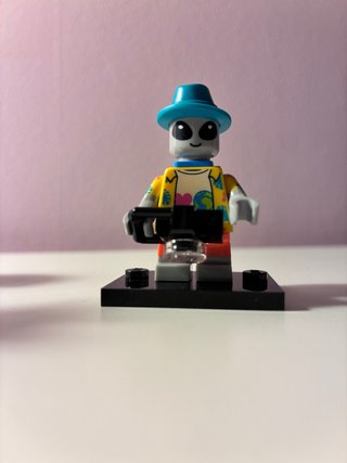Minifigura Lego Alien con Sombrero y Camisa