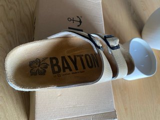 Sandalias Bayton doradas