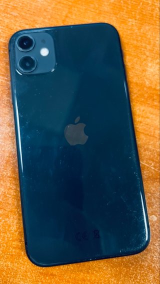 iPhone 11 64GB Negro + Caja y Accesorios