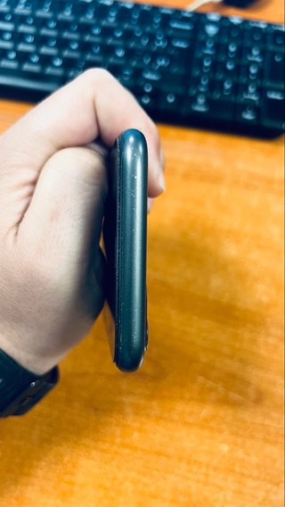 iPhone 11 64GB Negro + Caja y Accesorios
