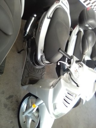 Sym 125cc Moto Scooter Plata