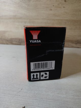 Batería de moto 12V 10Ah - YUASA
