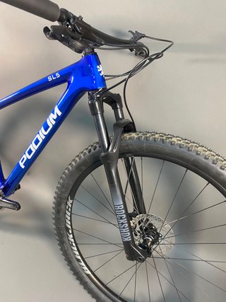 Bicicleta de carbono nueva