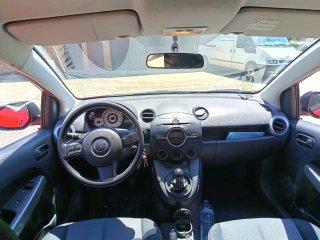 Mazda 2 2010