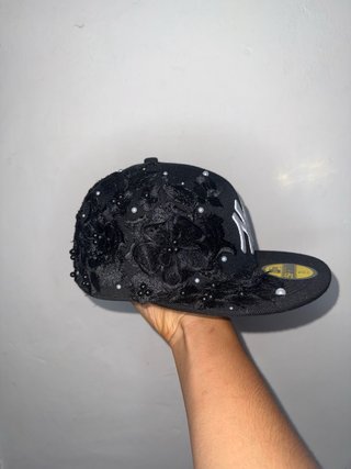 Cappello New Era Custom Nero con Fiori