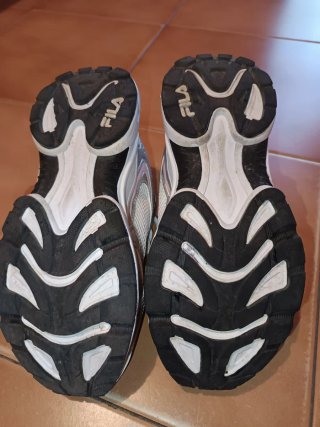 Scarpe Fila Argento e Bianche Donna