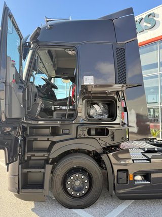 RENAULT T 480 HIGH CAB T4X2 E6 (TURBO COMPOUND)