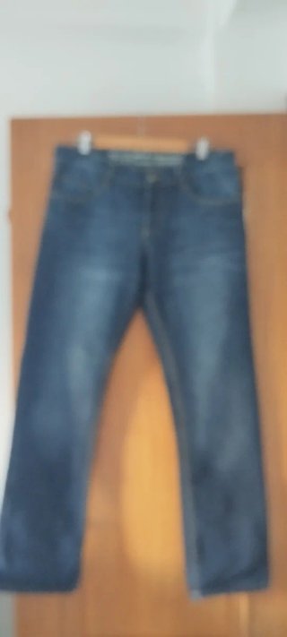 Pantalón vaquero azul hombre