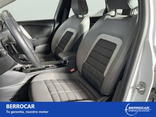 Citroën C4 Hybrid 136 e-DCS6 Business Edition