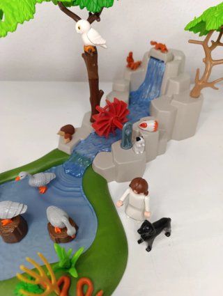 Playmobil Cascada con Niñas y Animales