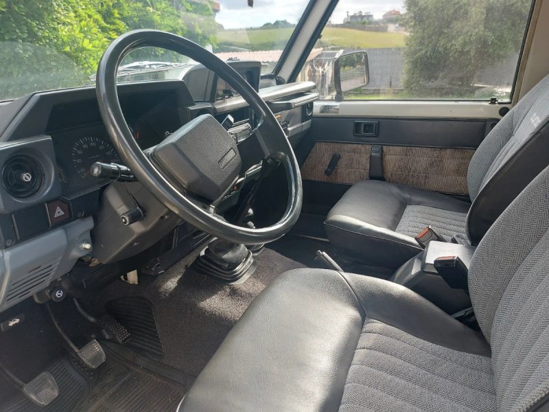 Toyota Land Cruiser 1985 - foto 1
