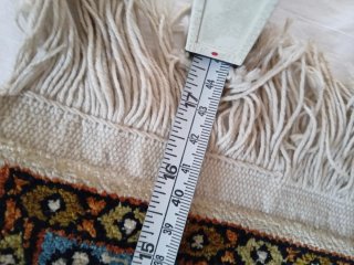 Piccolo tappeto di seta con motivo floreale