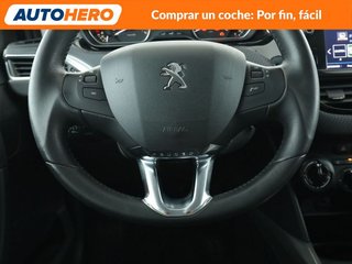 Peugeot 2008 1.2 PureTech Style