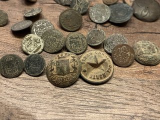 Lote de botones antiguos variados