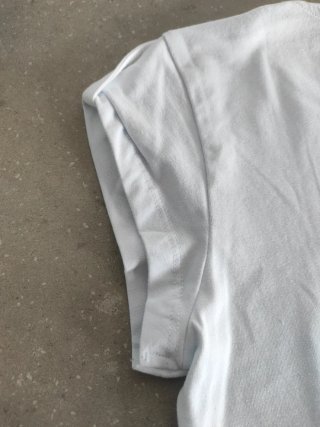 Camiseta GAUDI manga corta blanca y dorada