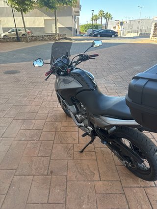 Honda Transalp 700 XL Gris