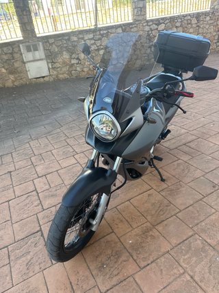 Honda Transalp 700 XL Gris
