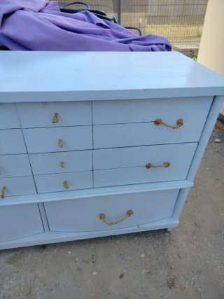 Cómoda azul con tiradores de cuerda, restaurada