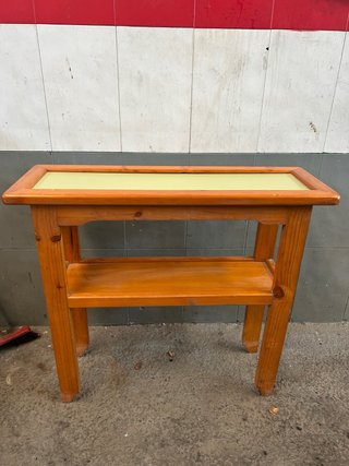 Mesa auxiliar madera