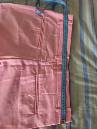 Traje de hombre rosa