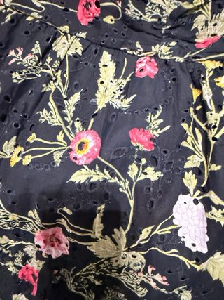Vestido floral midi Zara