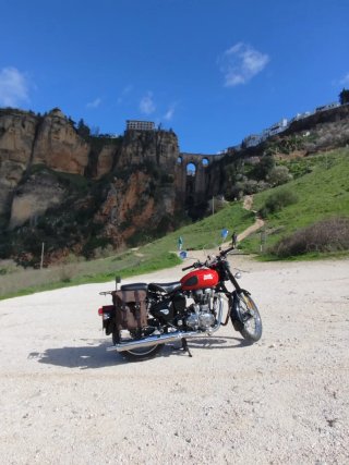 Royal Enfield Classic 500 Redditch Edition