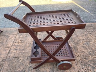 Camarera plegable exterior madera