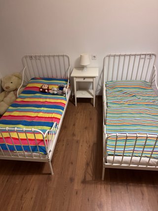 Cama extensible blanca infantil