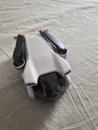 DJI Mini 3 Fly More Combo RC2
