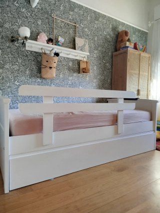 Cama nido Bainba madera lacada en blanco.