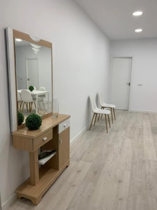 Alquilo habitación en piso compartido.