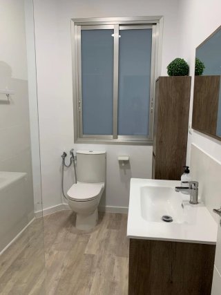 Alquilo habitación en piso compartido.