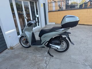 Moto Scooter Gris