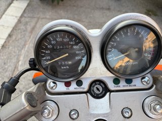 Suzuki GS500E clasica