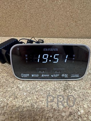 Radio Reloj